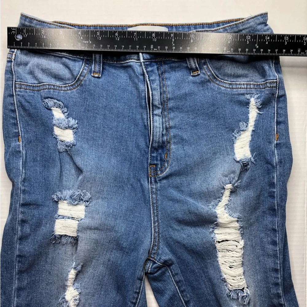 Fashionnova Bermuda Blue Denim Size 11 Shorts